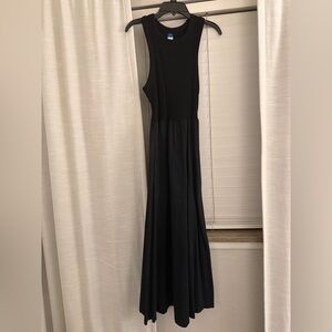 Old Navy Black Sleeveless Maxi Dress